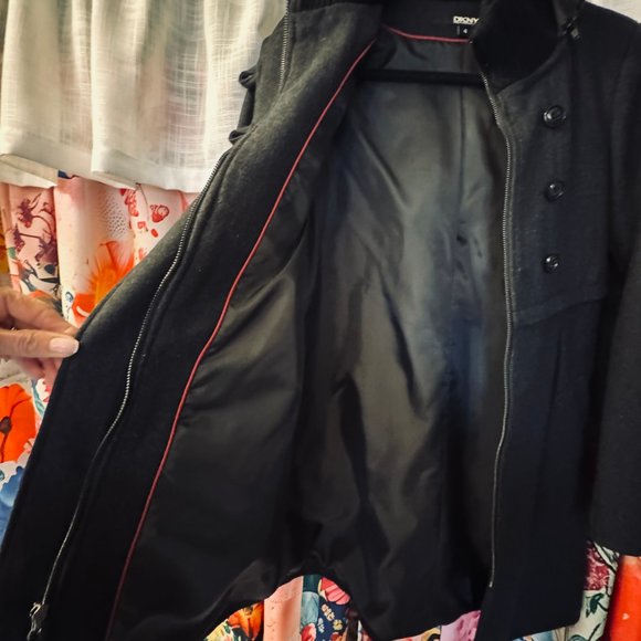 Size 4 DKNY Black Jacket - Picture 3 of 3
